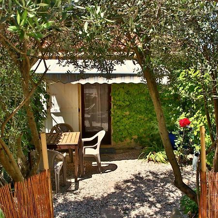 Beau Vallon - Gîte et Chambres d'Hôtes Pyrénées-Méditerranée - Pays Catalan Sahorre Extérieur photo