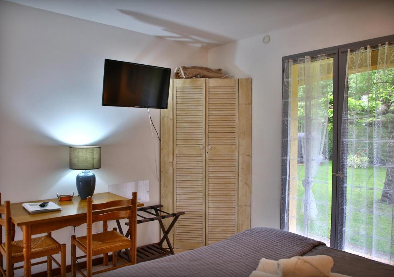 Beau Vallon - Gîte et Chambres d'Hôtes Pyrénées-Méditerranée - Pays Catalan Sahorre Extérieur photo