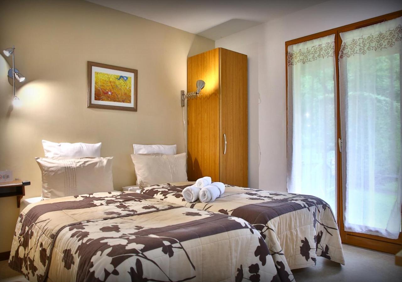 Beau Vallon - Gîte et Chambres d'Hôtes Pyrénées-Méditerranée - Pays Catalan Sahorre Extérieur photo