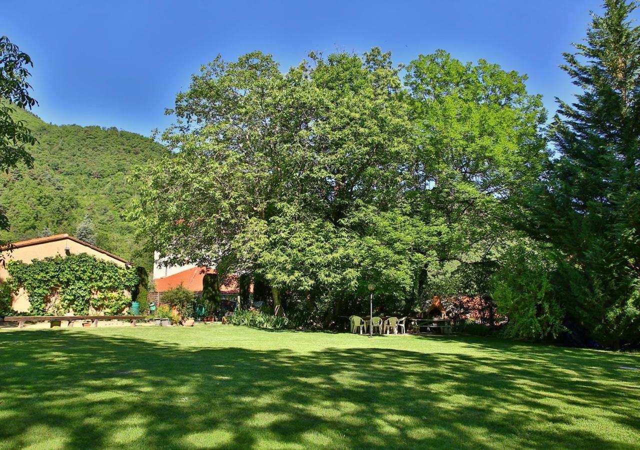 Beau Vallon - Gîte et Chambres d'Hôtes Pyrénées-Méditerranée - Pays Catalan Sahorre Extérieur photo