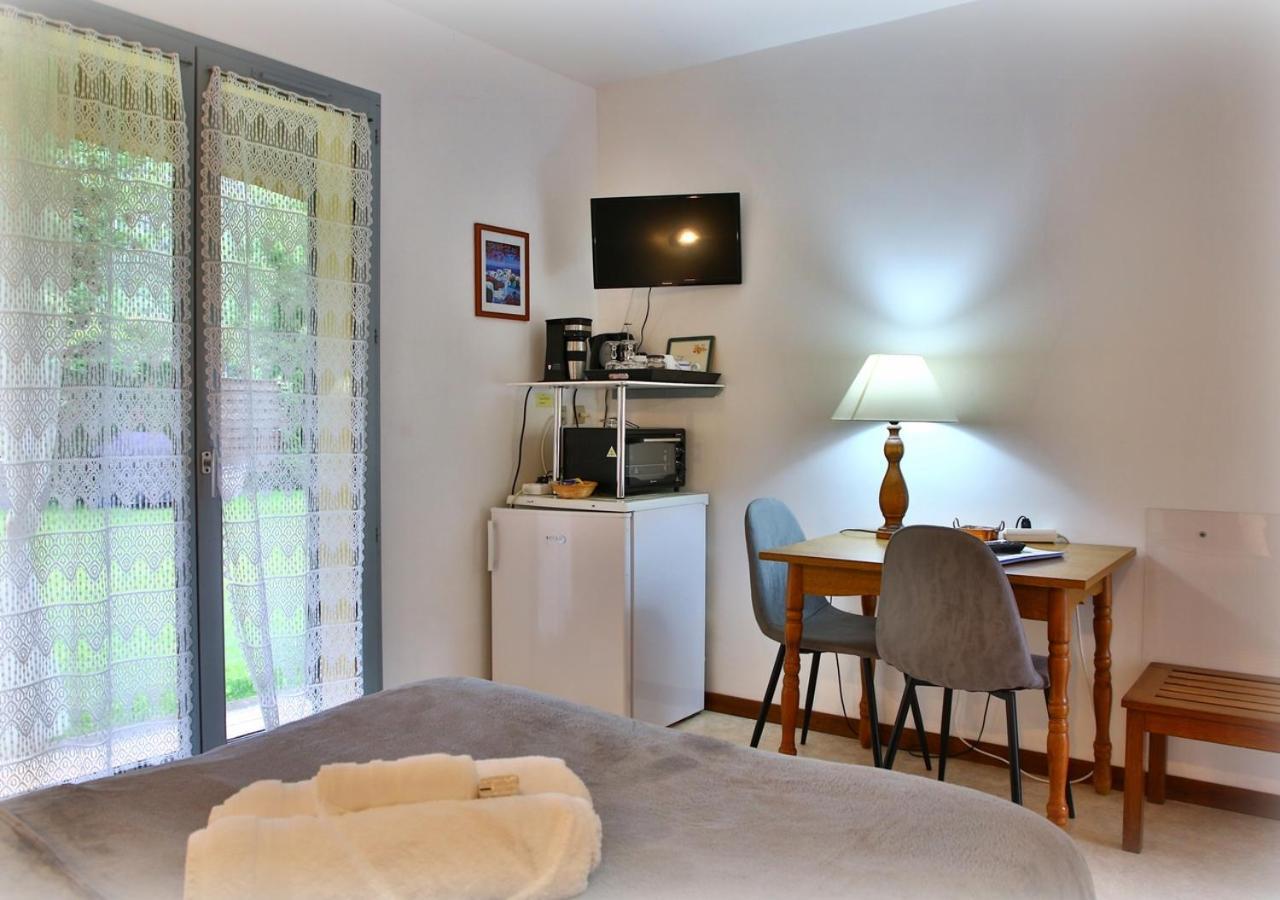 Beau Vallon - Gîte et Chambres d'Hôtes Pyrénées-Méditerranée - Pays Catalan Sahorre Extérieur photo